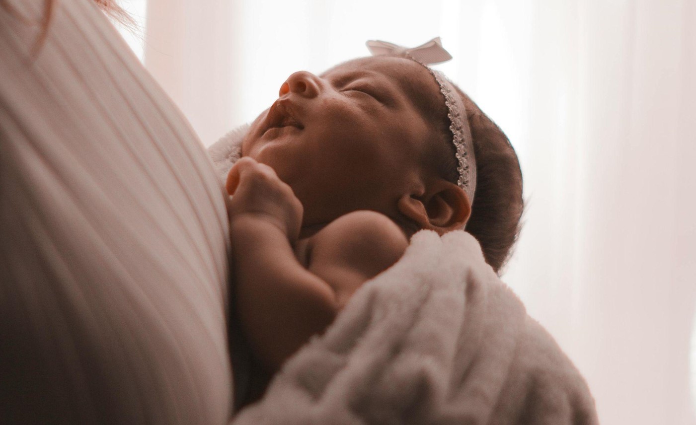 The Perfect Wooden High Chair for Summer Memories